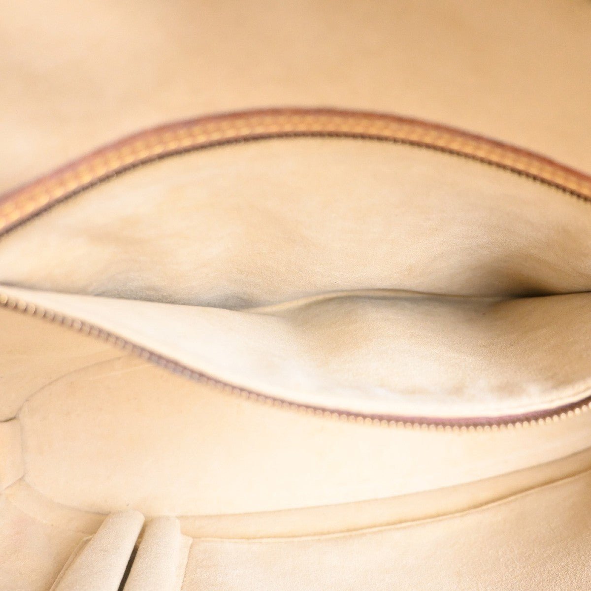 Louis Vuitton Babylone Handbag - Brandsamsara