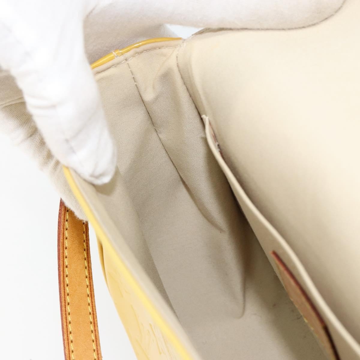 Louis Vuitton Bellflower Handbag - Brandsamsara