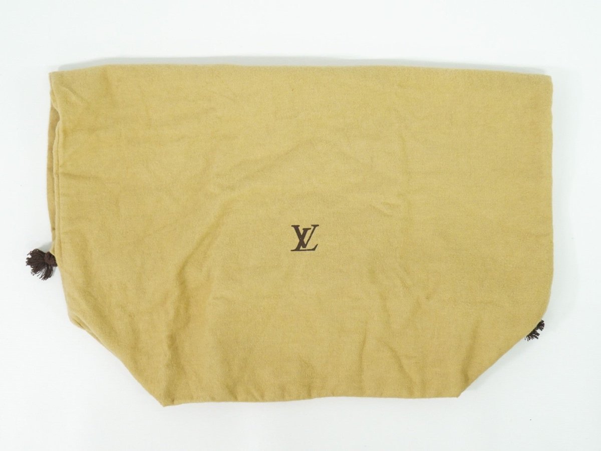 Louis Vuitton Berkeley Handbag - Brandsamsara