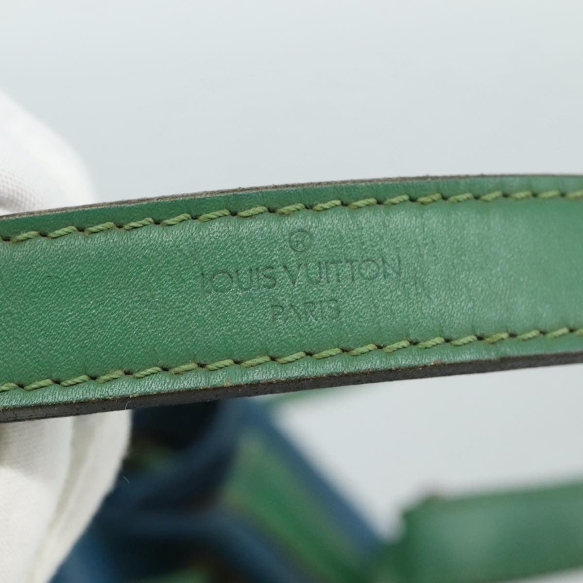 Louis Vuitton Bicolor Noe Handbag - Brandsamsara