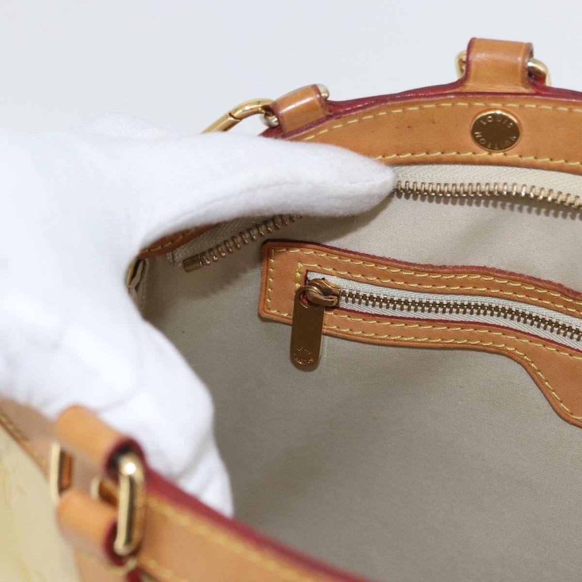 Louis Vuitton Brea Handbag - Brandsamsara