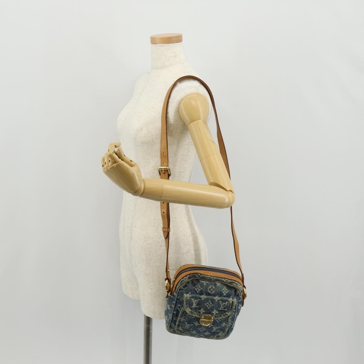 Louis Vuitton Camera Bag - Brandsamsara