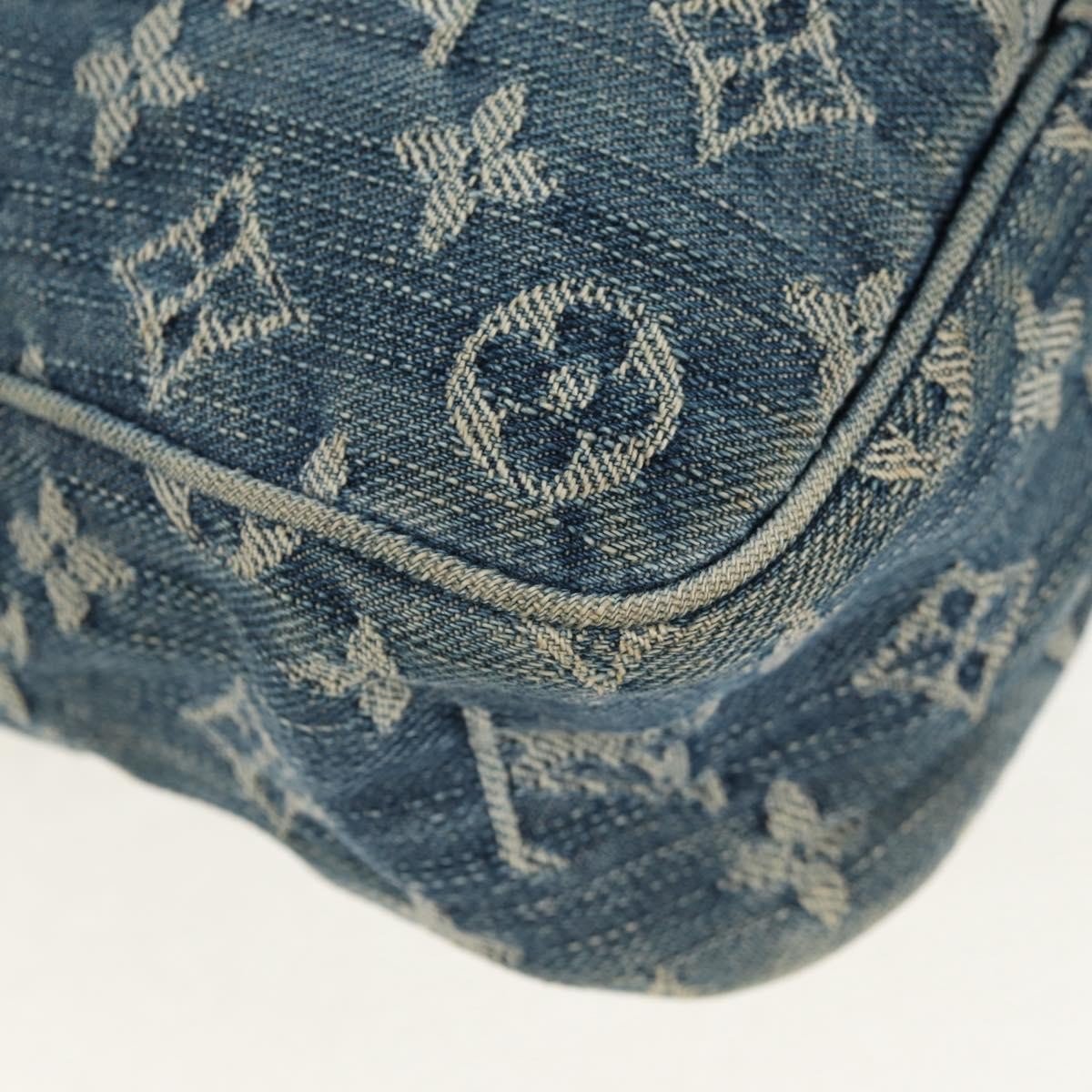 Louis Vuitton Camera Bag - Brandsamsara