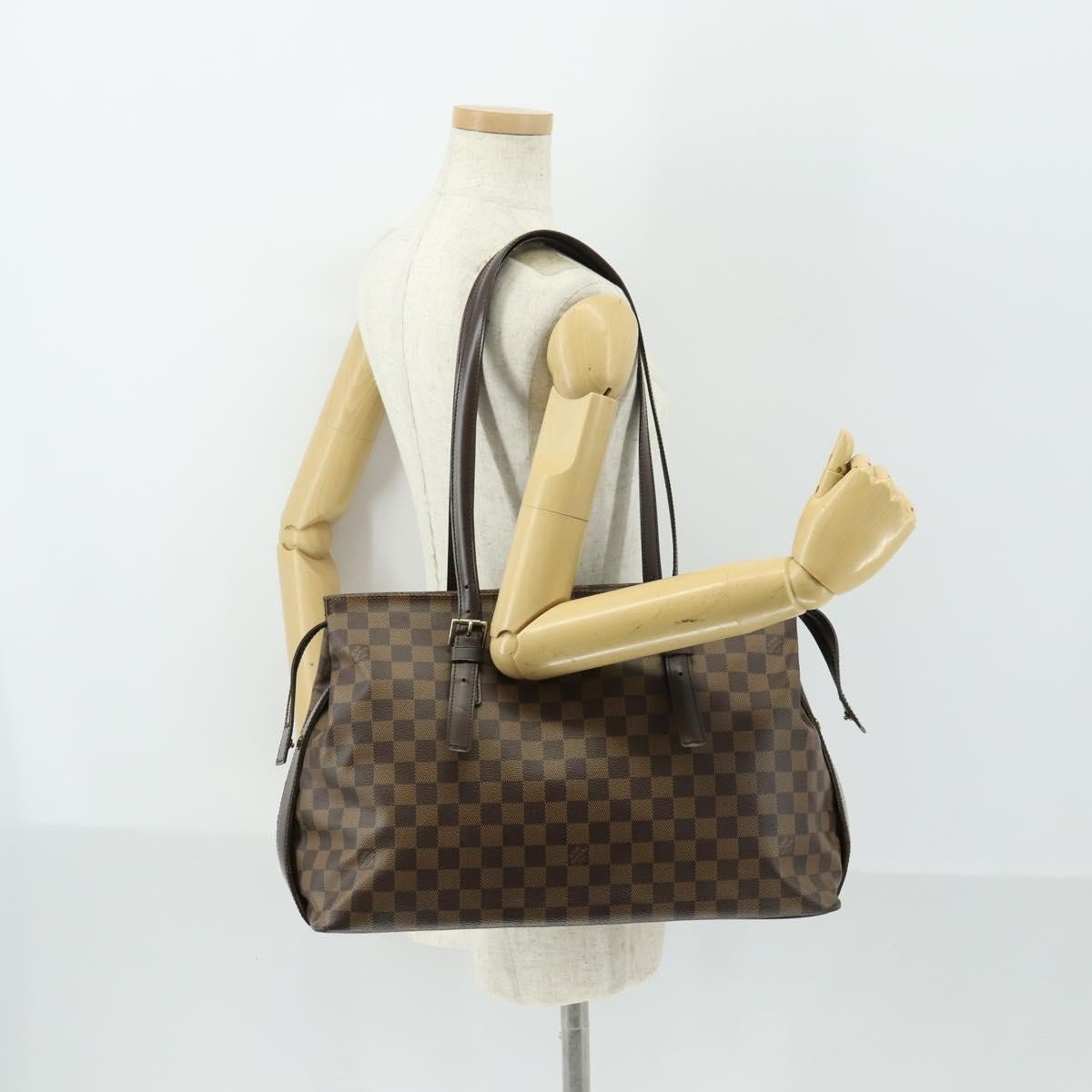 Louis Vuitton Chelsea Handbag - Brandsamsara