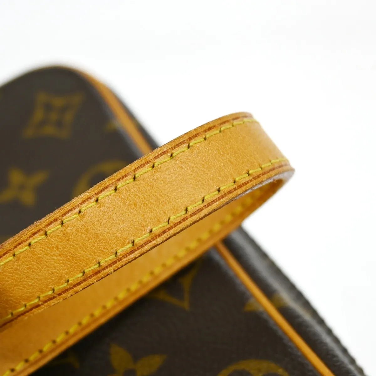 Louis Vuitton Cite Pochette - Brandsamsara