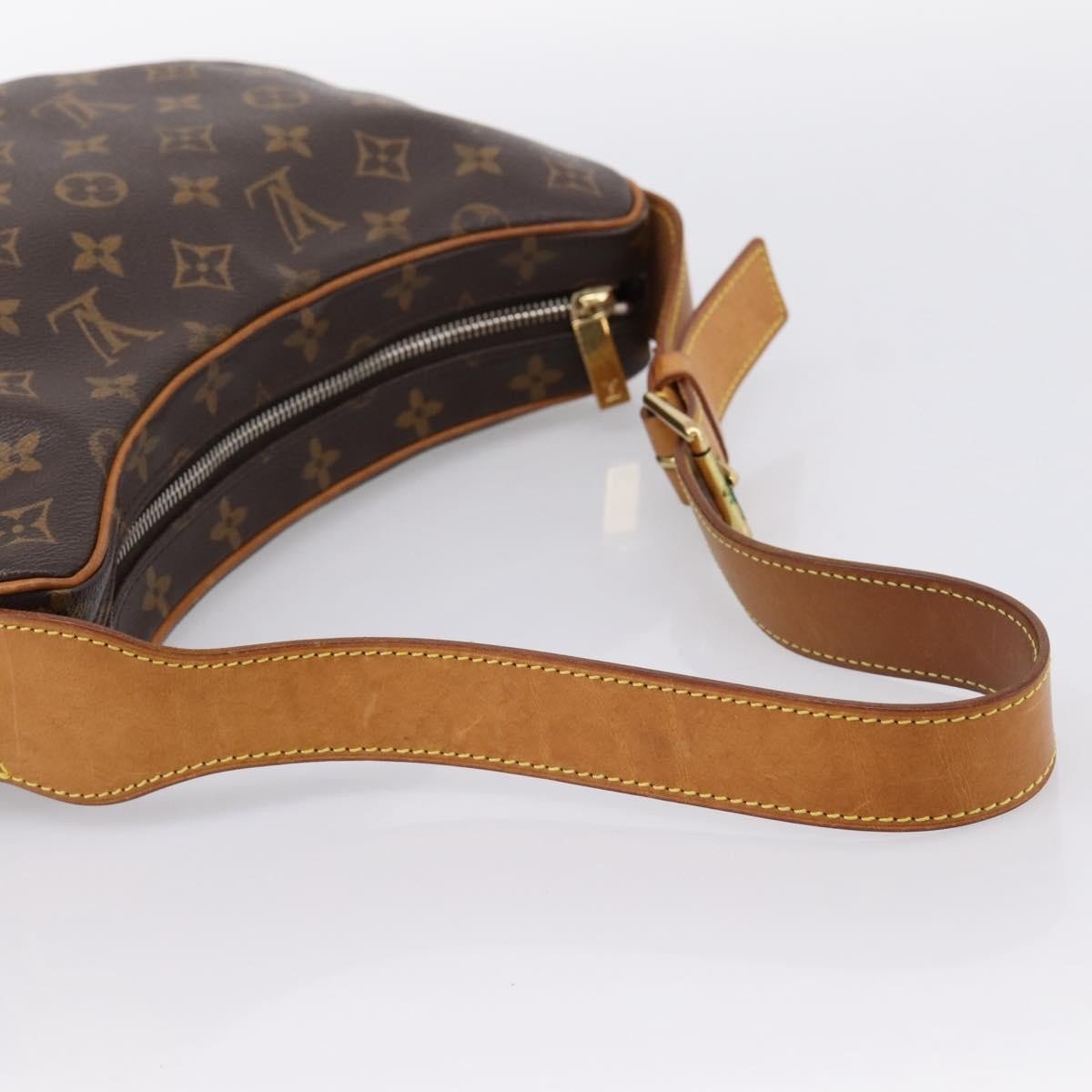 Louis Vuitton Croissant - Brandsamsara