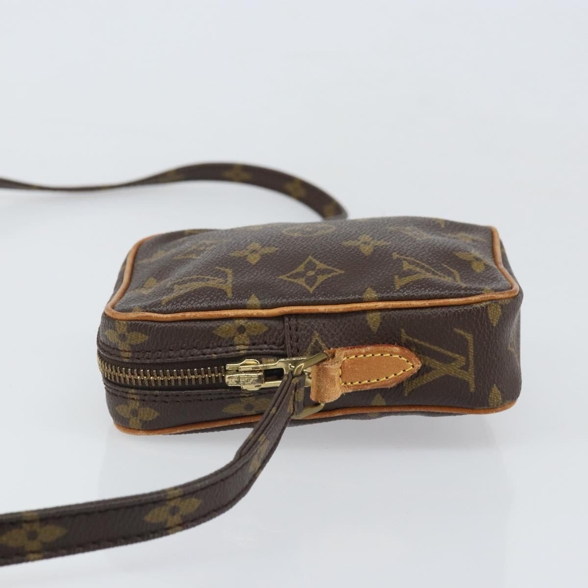 Louis Vuitton Danube Handbag - Brandsamsara