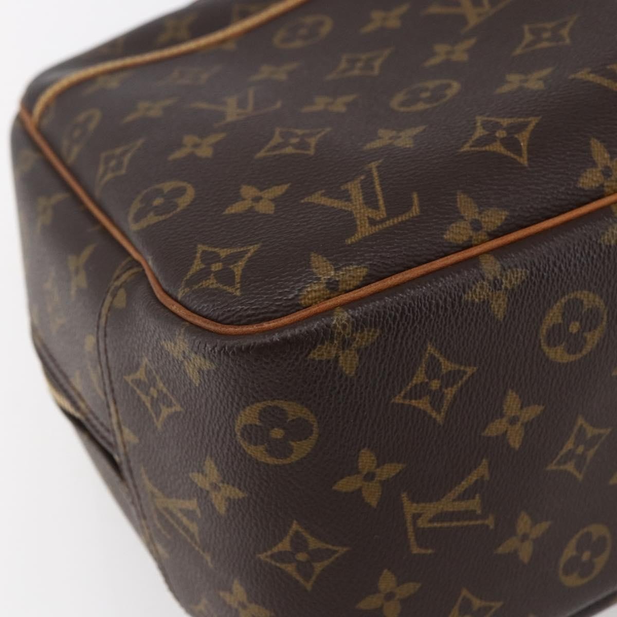 Louis Vuitton Deauville Handbag - Brandsamsara