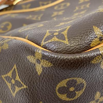 Louis Vuitton Deauville Handbag - Brandsamsara