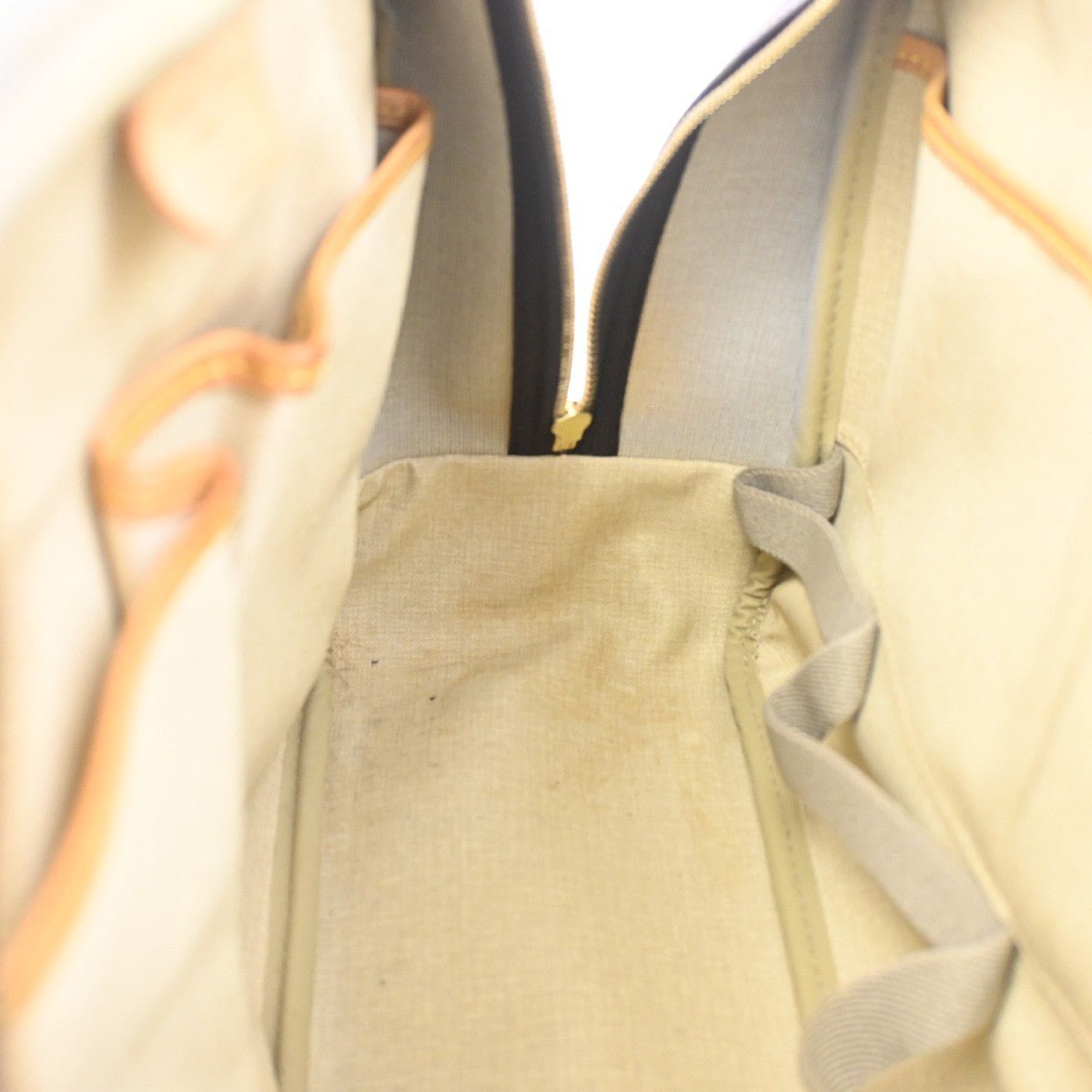Louis Vuitton Deauville Handbag - Brandsamsara