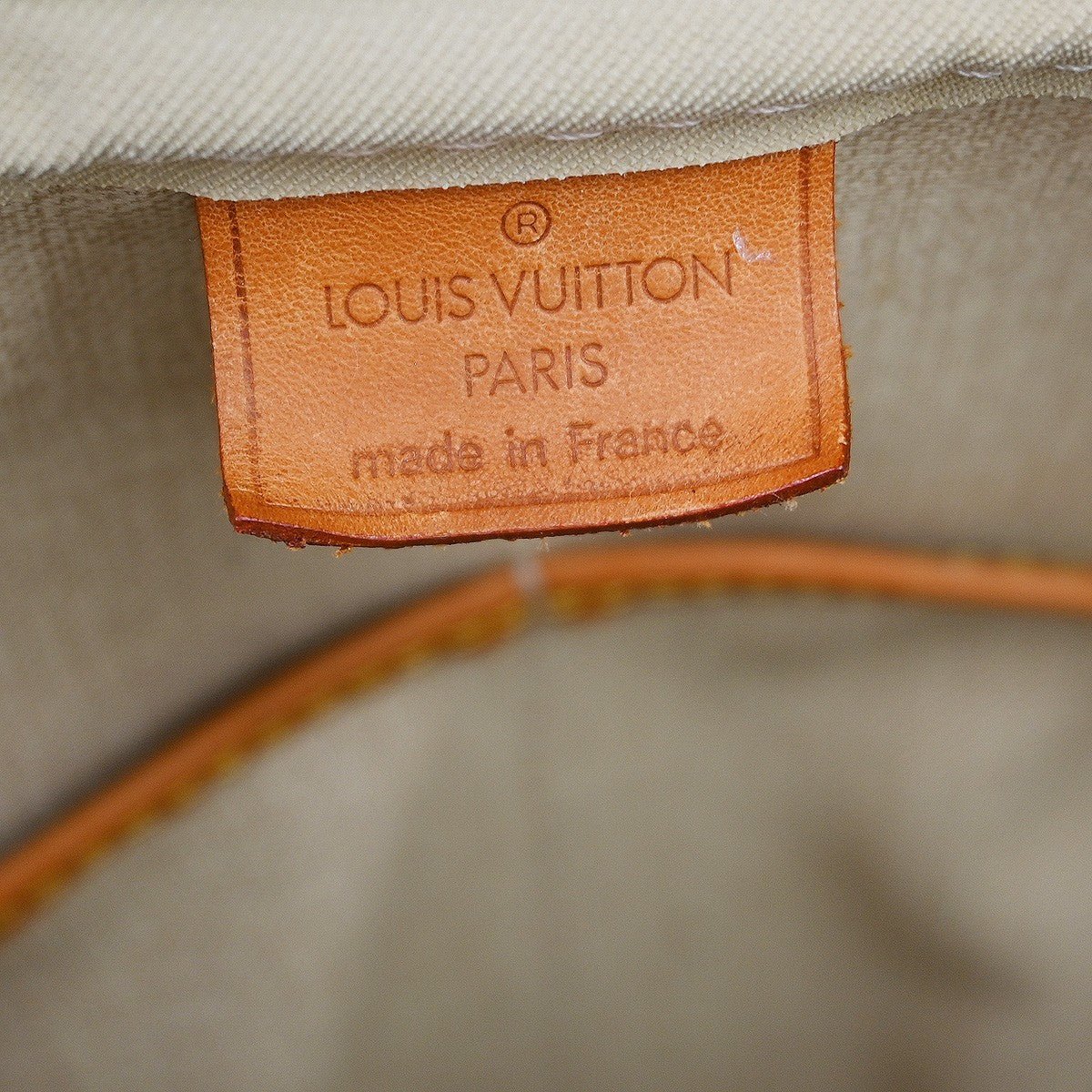 Louis Vuitton Deauville Handbag - Brandsamsara