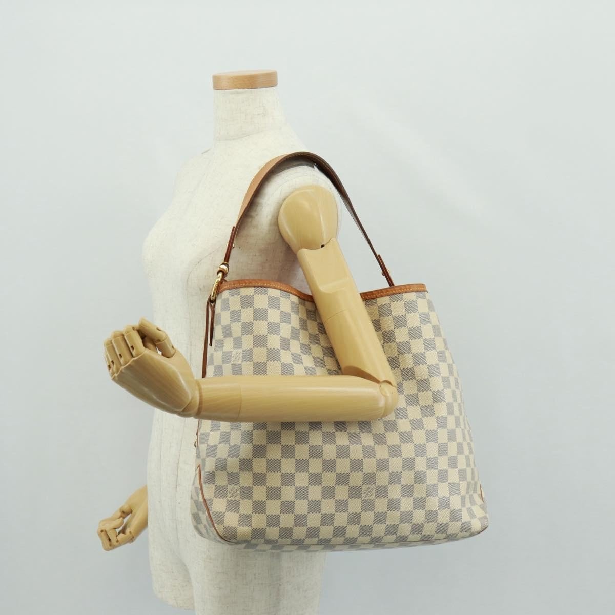 Louis Vuitton Delightful NM Handbag - Brandsamsara