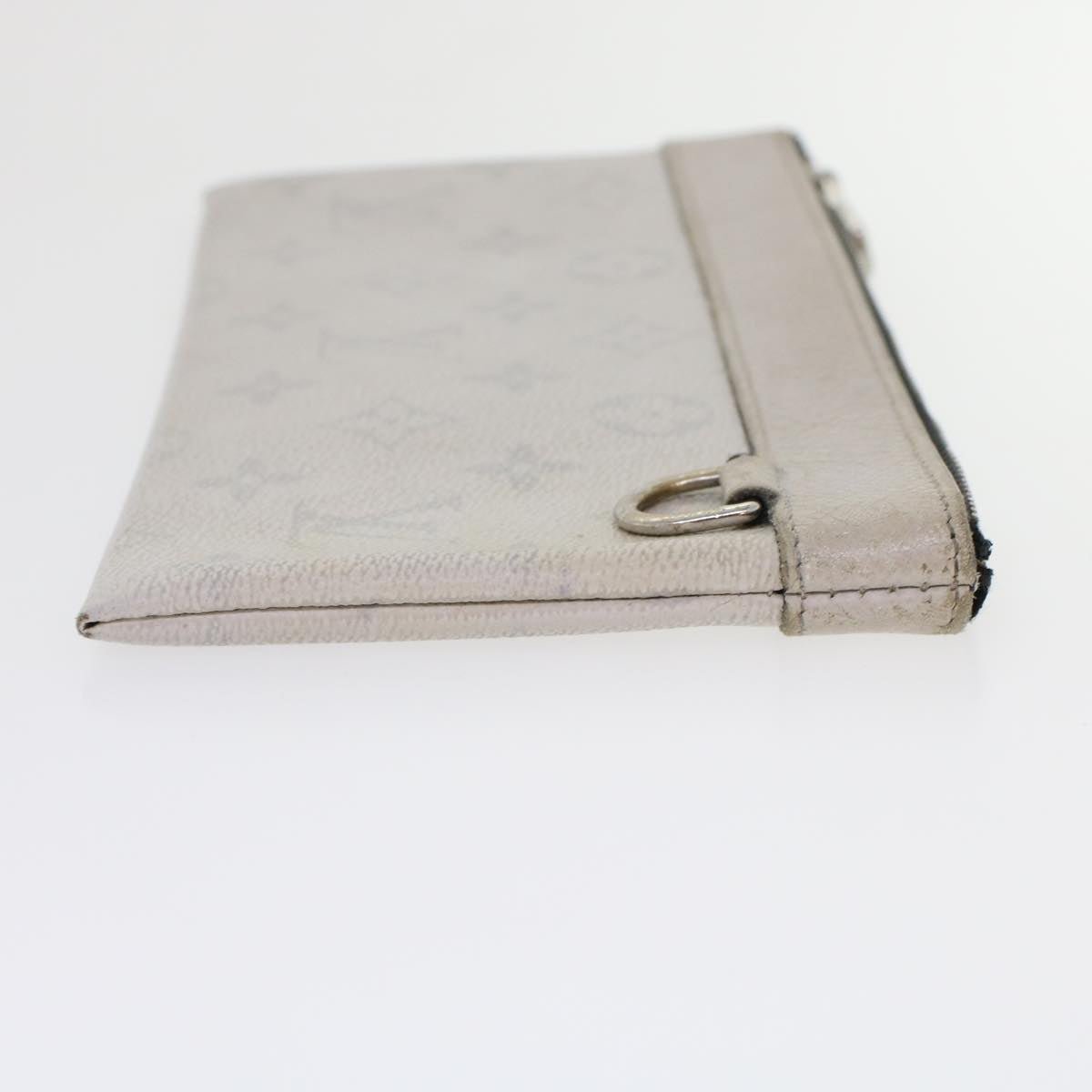 Louis Vuitton Discovery Pochette - Brandsamsara
