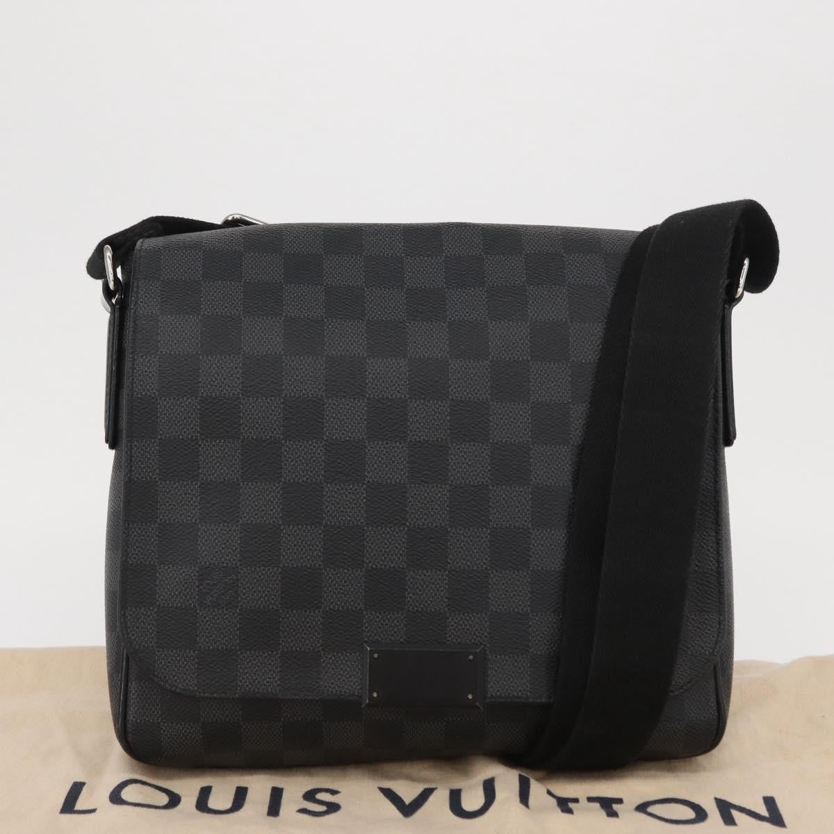Louis Vuitton District Messenger Bag - Brandsamsara