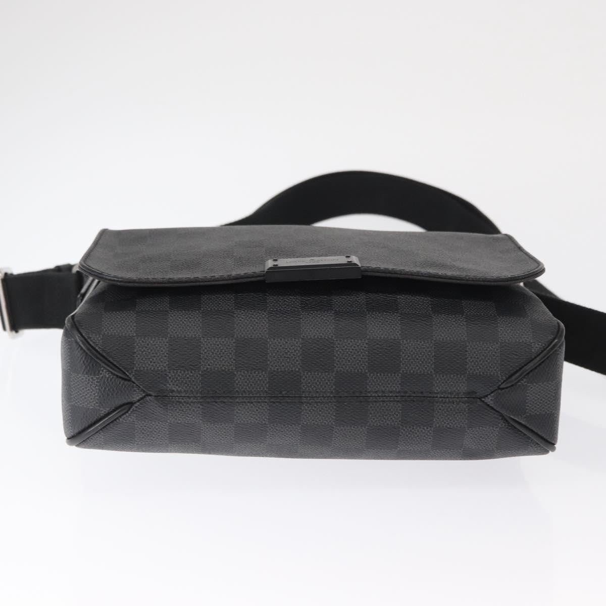 Louis Vuitton District Messenger Bag - Brandsamsara