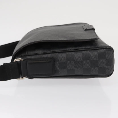 Louis Vuitton District Messenger Bag - Brandsamsara