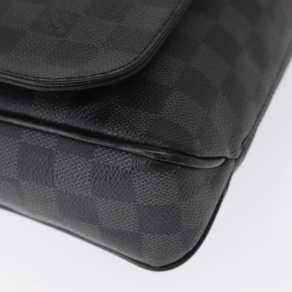 Louis Vuitton District Messenger Bag - Brandsamsara