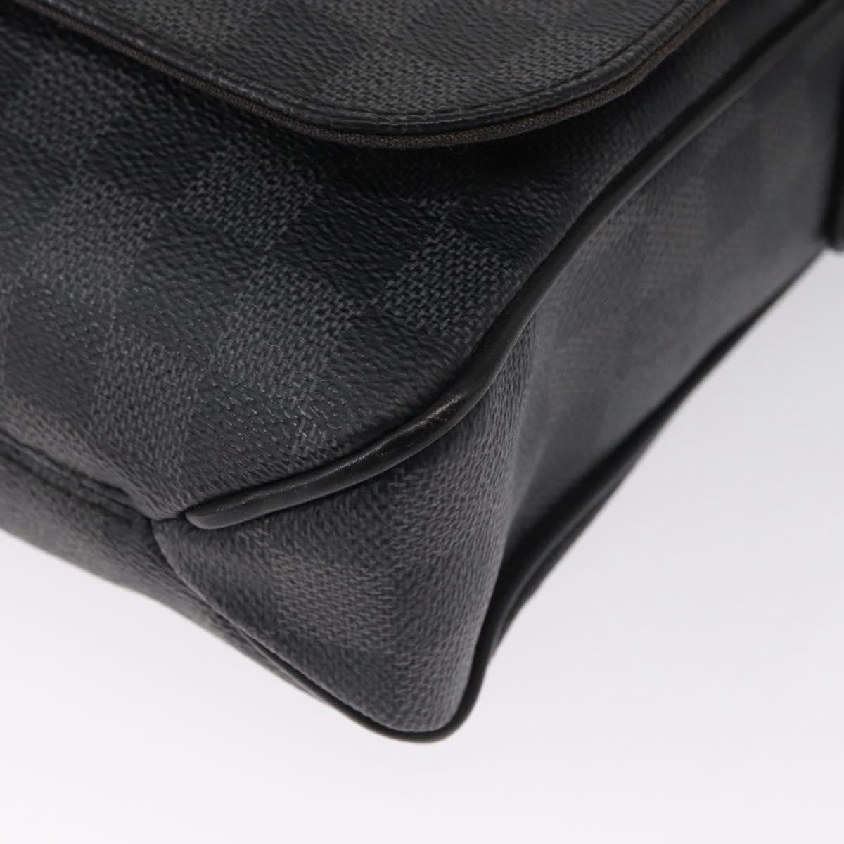 Louis Vuitton District Messenger Bag - Brandsamsara