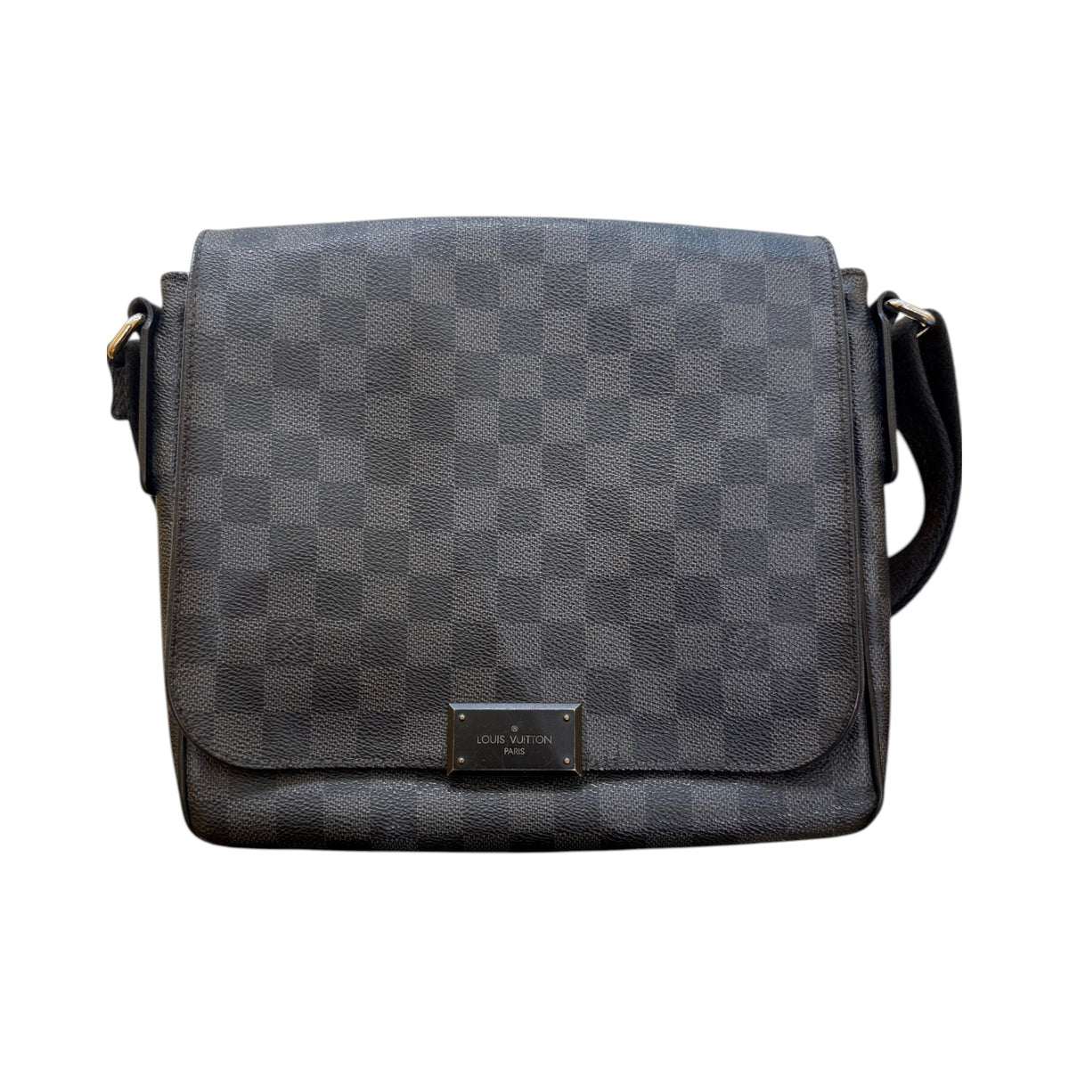 Louis Vuitton District NM Messenger Damier Graphite, Gray, Canvas, Crossbody Bag