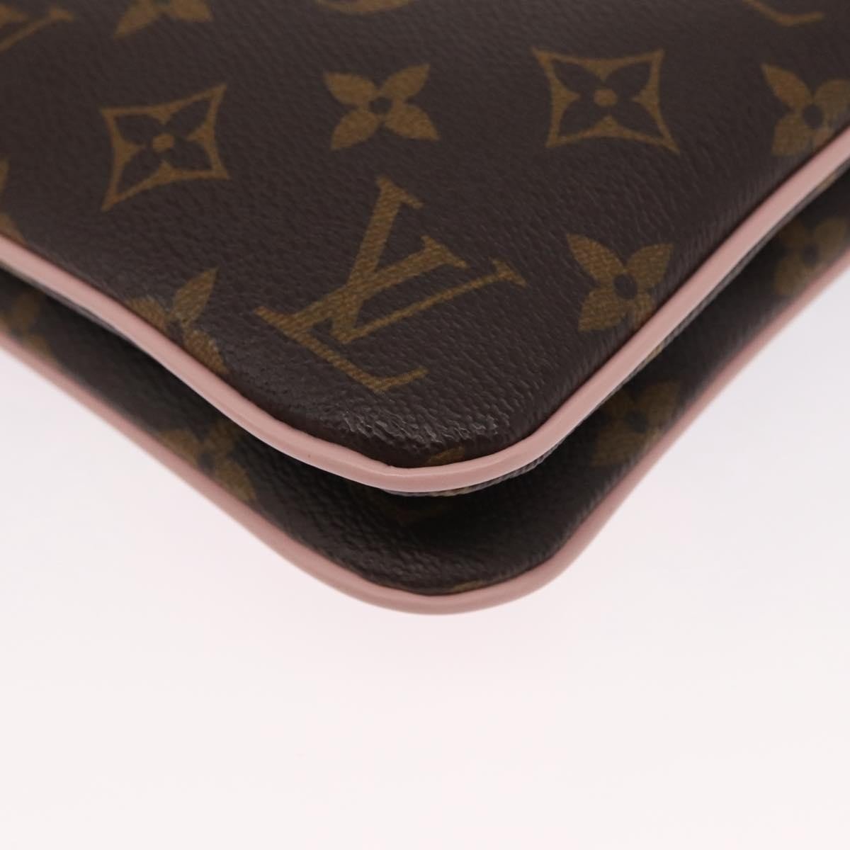 Louis Vuitton Double Zip Pochette - Brandsamsara