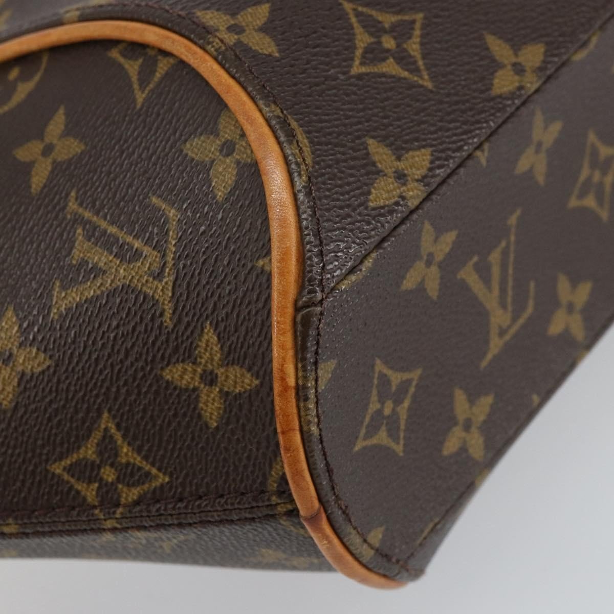Louis Vuitton Ellipse Bag - Brandsamsara