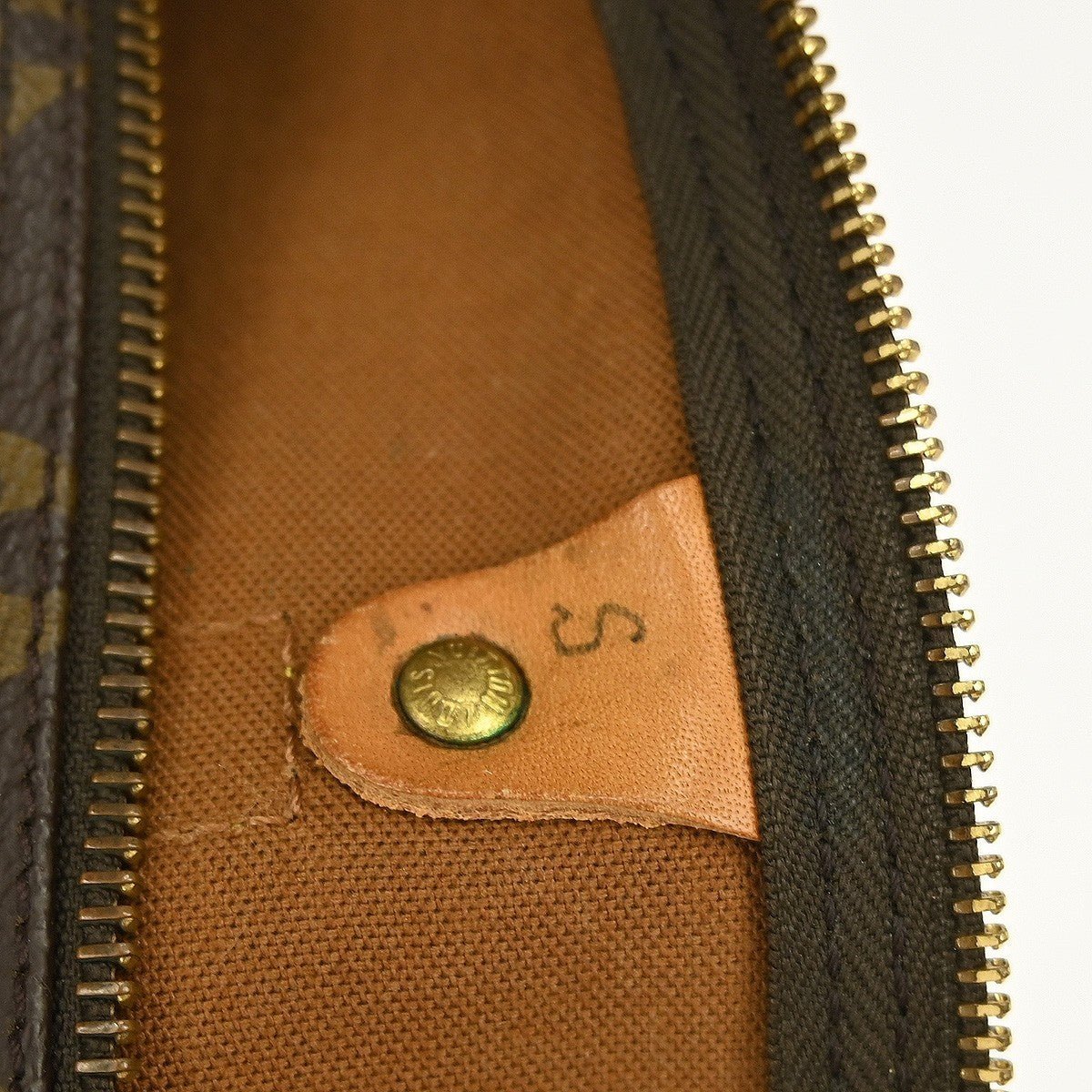 Louis Vuitton Flanerie Handbag - Brandsamsara