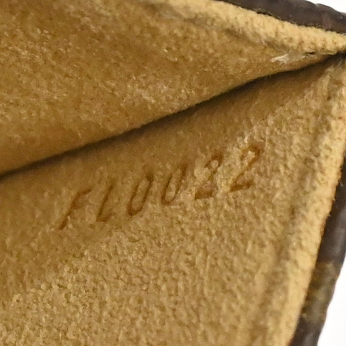 Louis Vuitton Florentine Waist - Brandsamsara