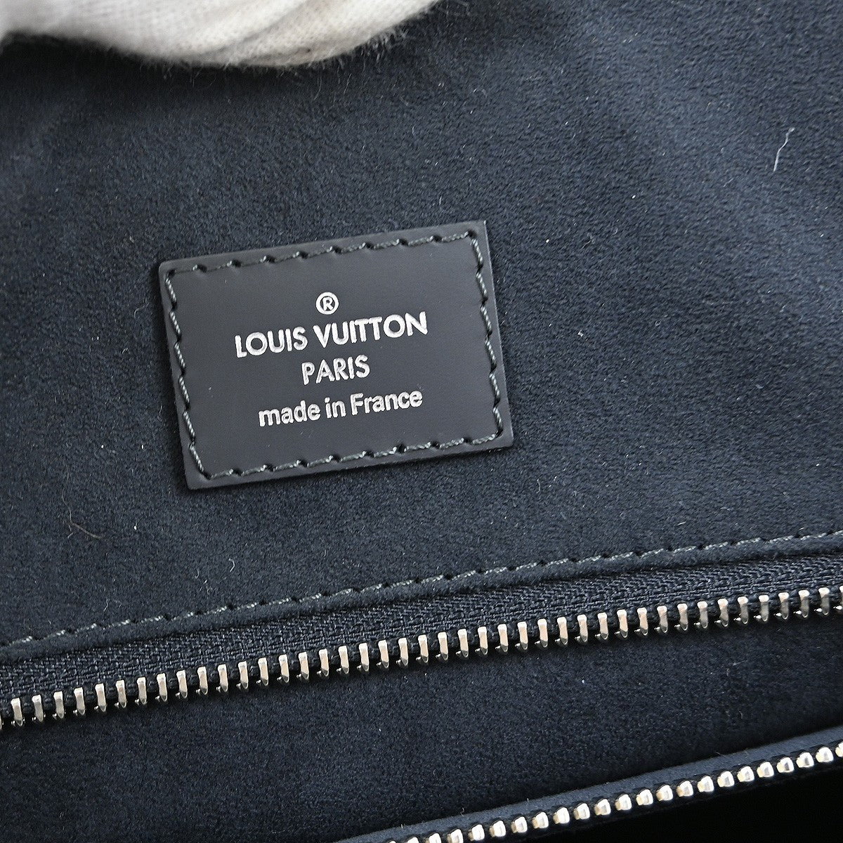 Louis Vuitton Greenwich Messenger Bag - Brandsamsara