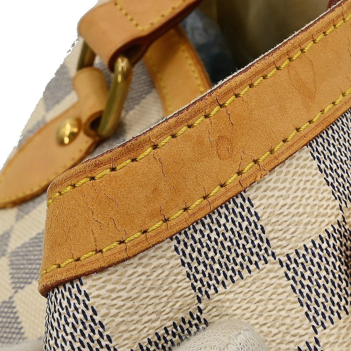 Louis Vuitton Hampstead Handbag - Brandsamsara