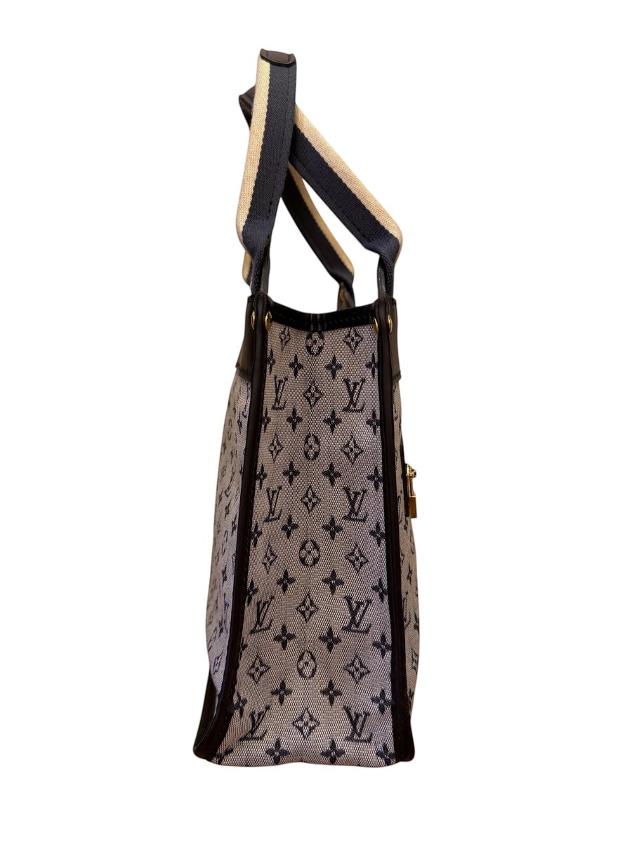 Louis Vuitton Handbag - Brandsamsara