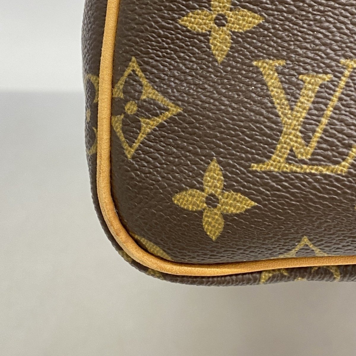 Louis Vuitton Keepall 55 - Brandsamsara