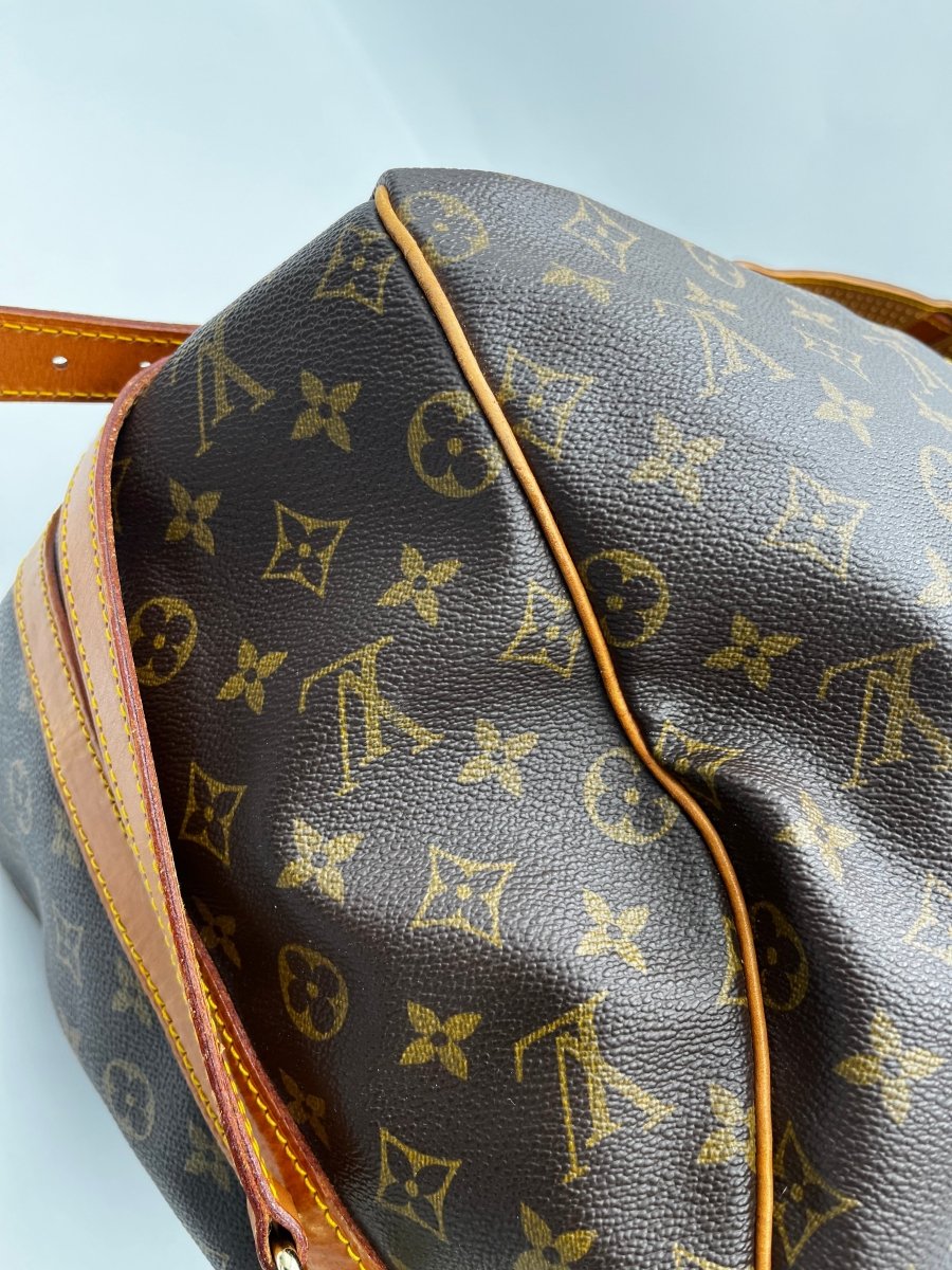 Louis Vuitton Keepall Bag - Brandsamsara