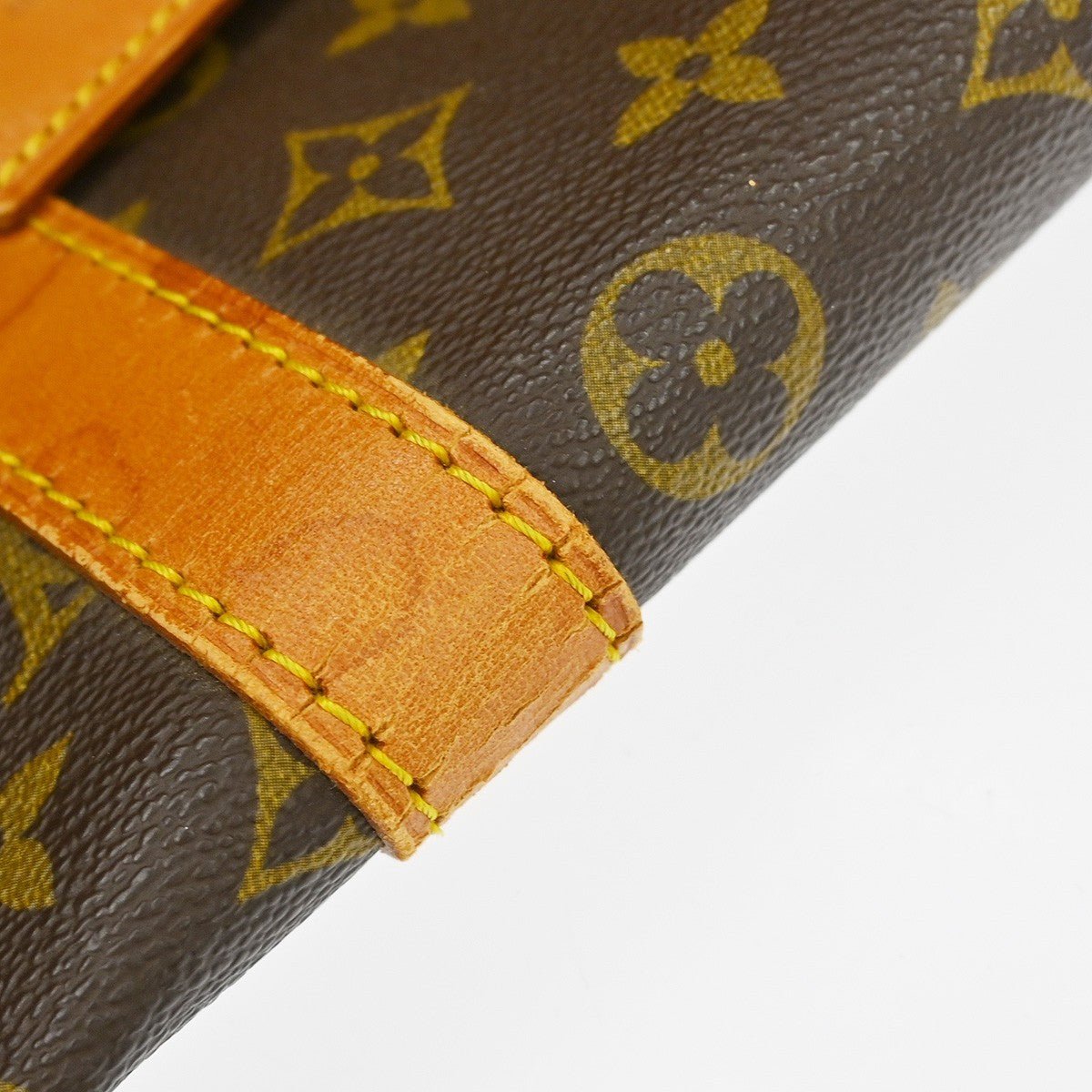 Louis Vuitton Keepall Bag - Brandsamsara