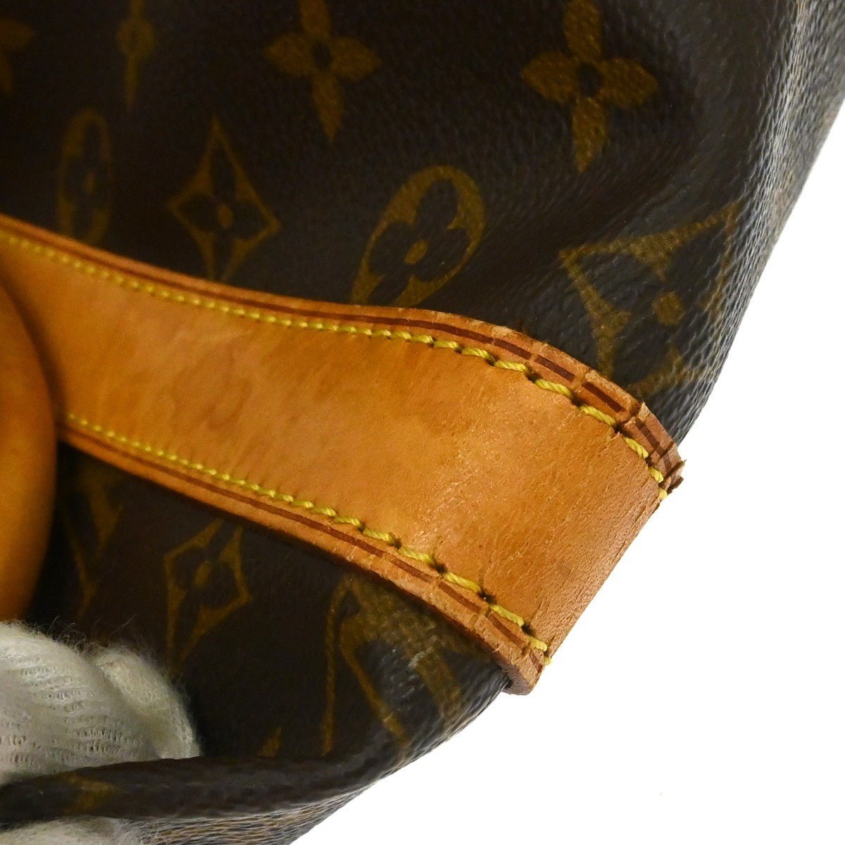 Louis Vuitton Keepall Bag - Brandsamsara