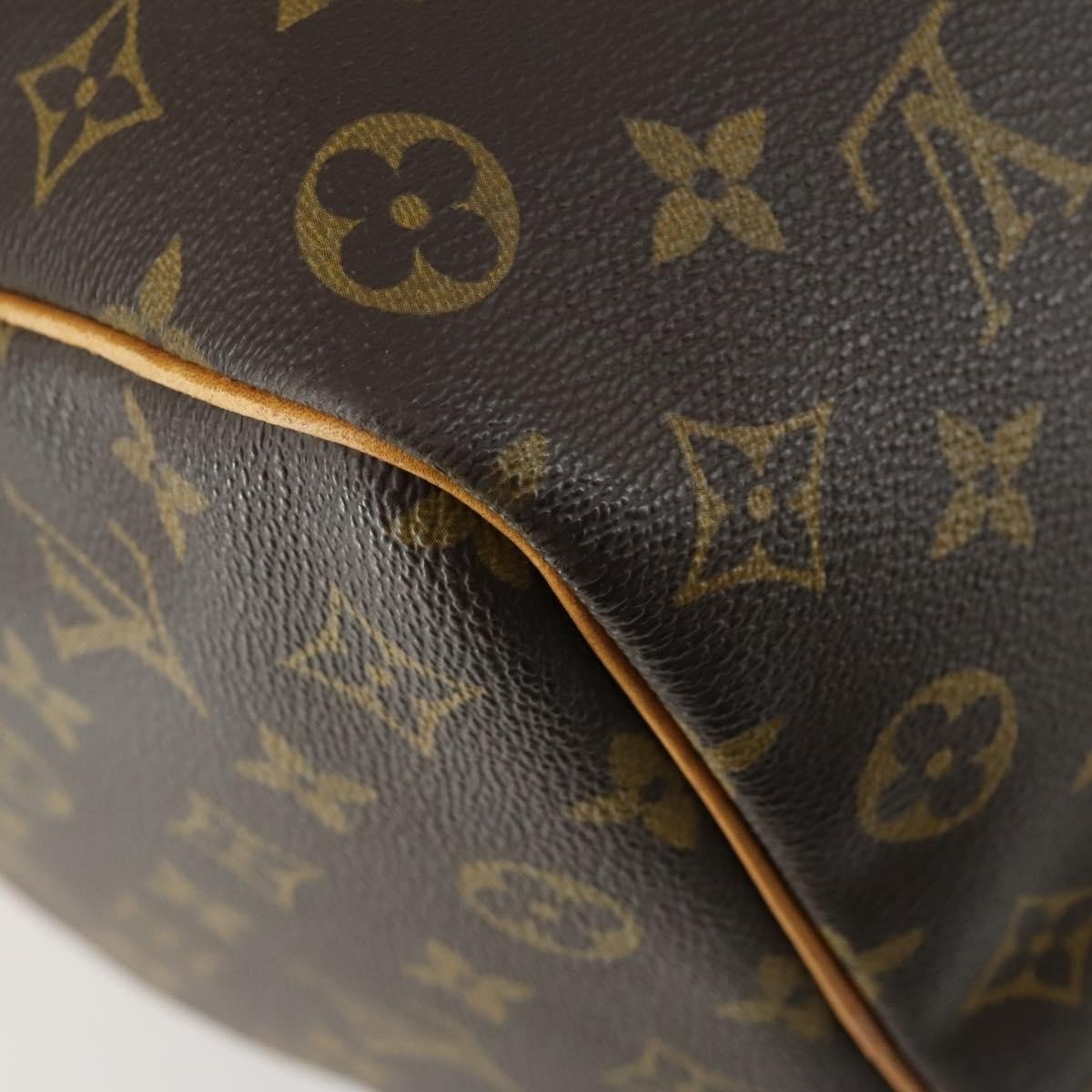 Louis Vuitton Keepall Bag - Brandsamsara