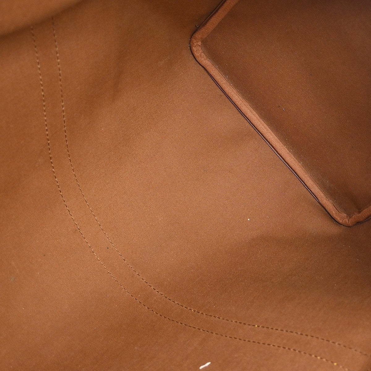 Louis Vuitton Keepall Bag - Brandsamsara