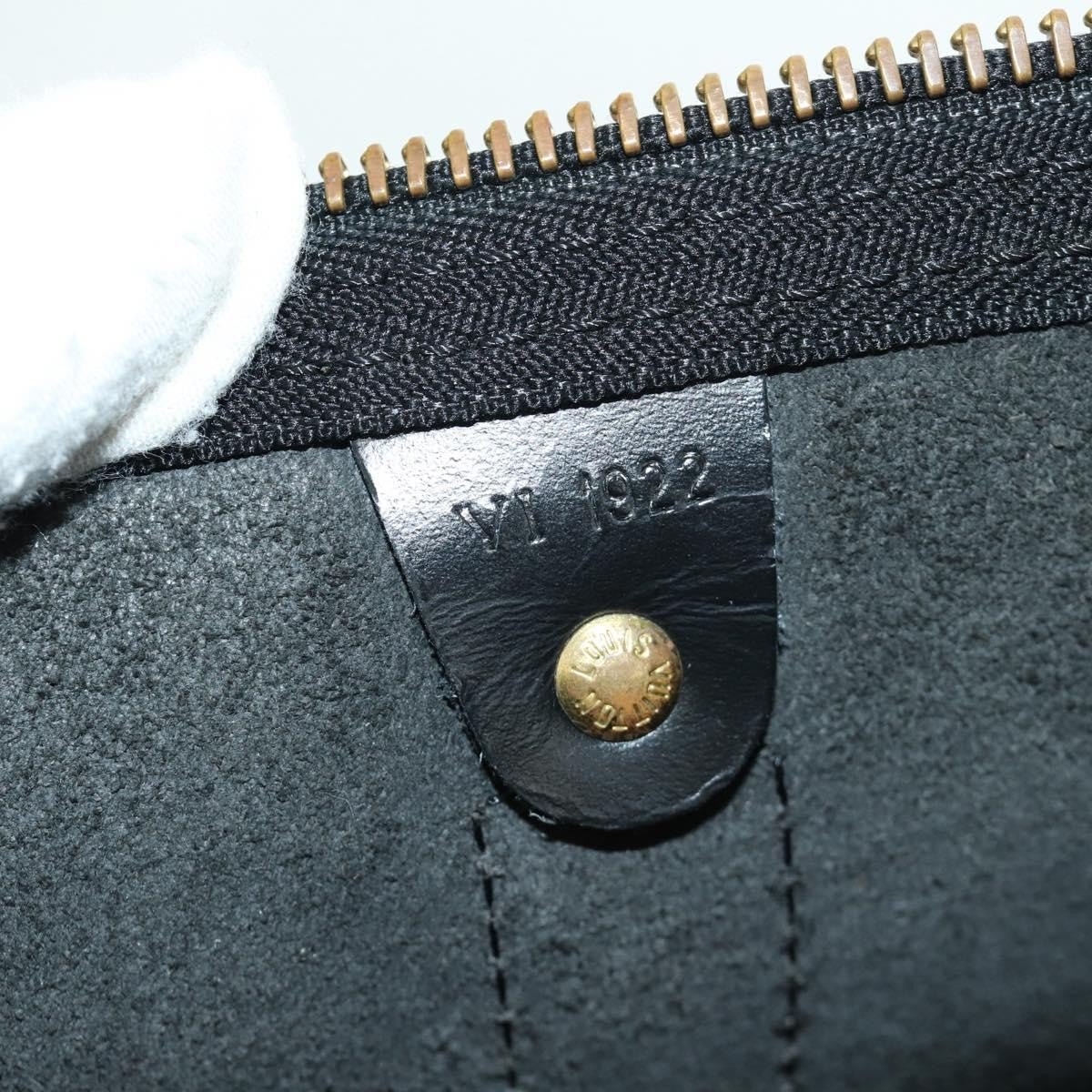 Louis Vuitton Keepall Bag - Brandsamsara