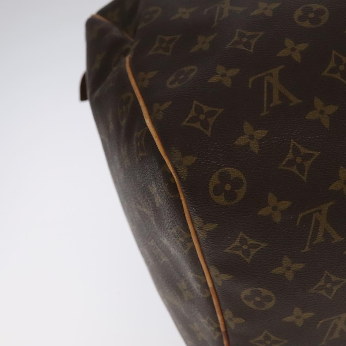 Louis Vuitton Keepall Bag - Brandsamsara