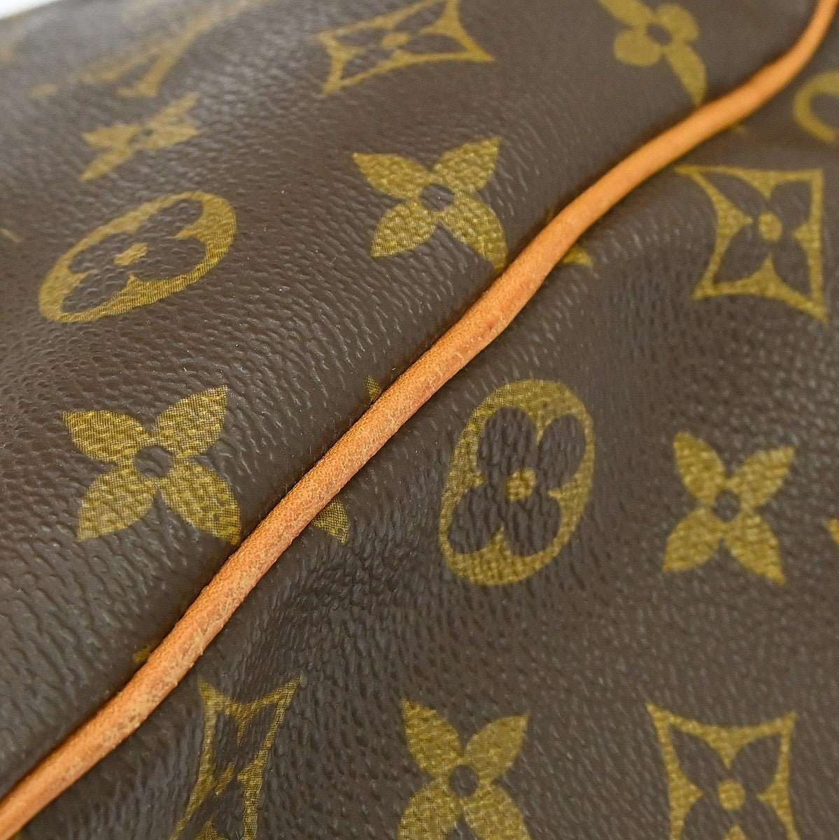 Louis Vuitton Keepall Bandouliere Bag - Brandsamsara