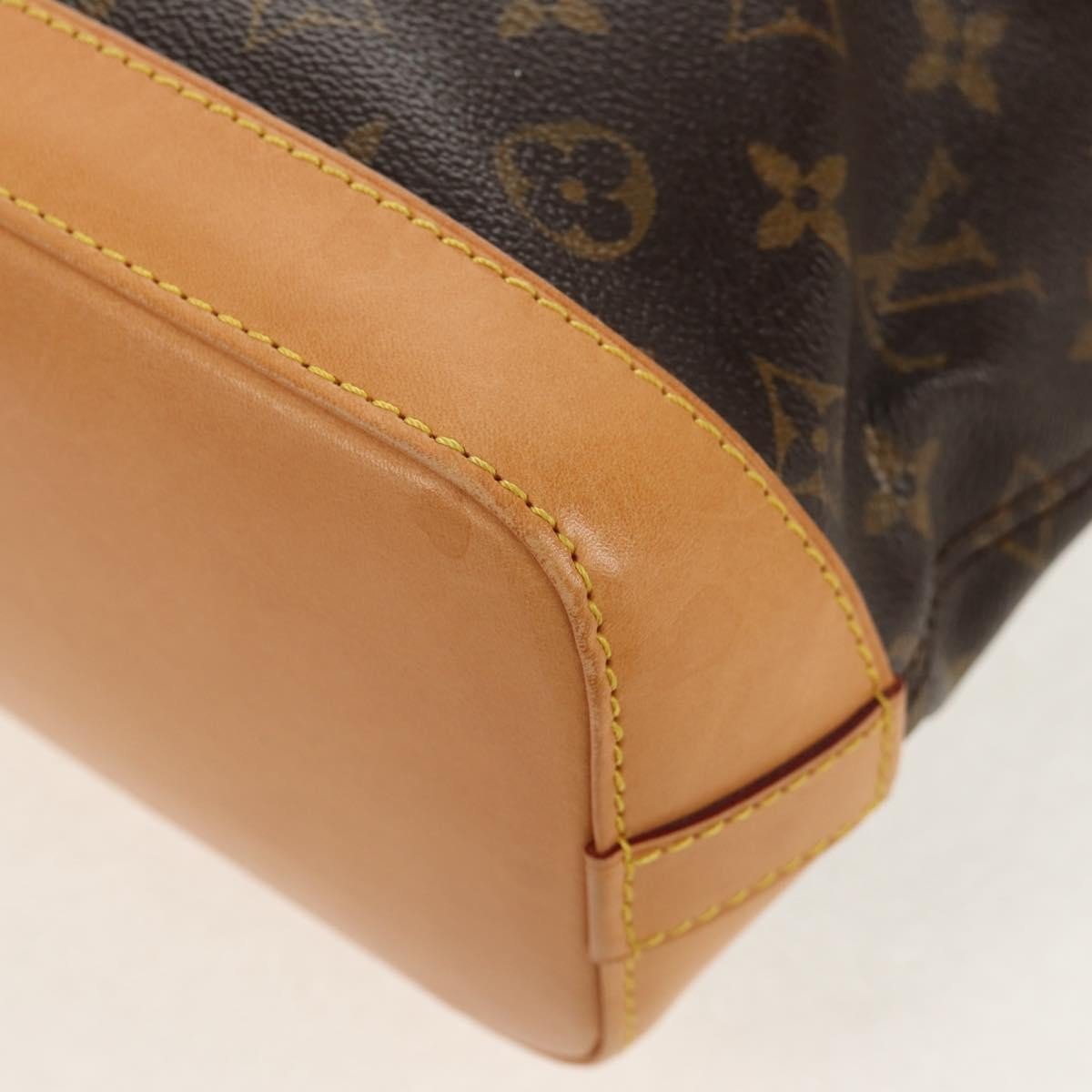 Louis Vuitton Lockit Handbag - Brandsamsara