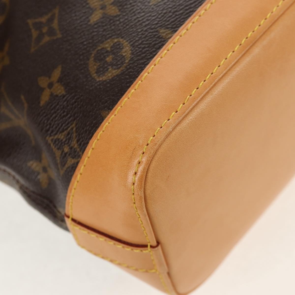 Louis Vuitton Lockit Handbag - Brandsamsara