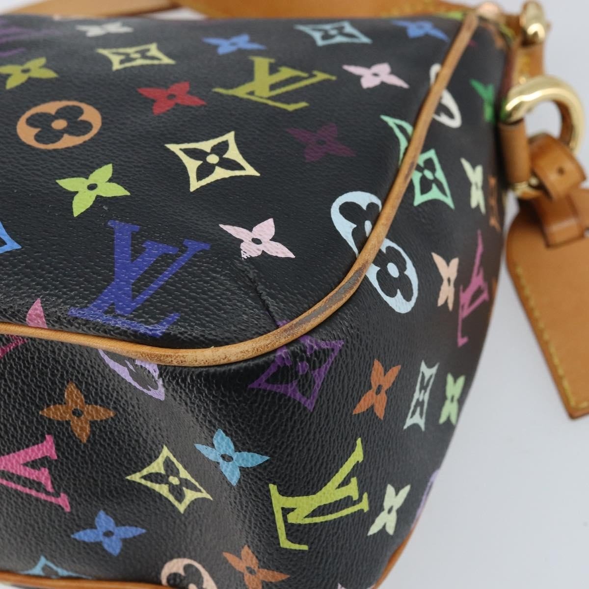 Louis Vuitton Lodge Handbag - Brandsamsara