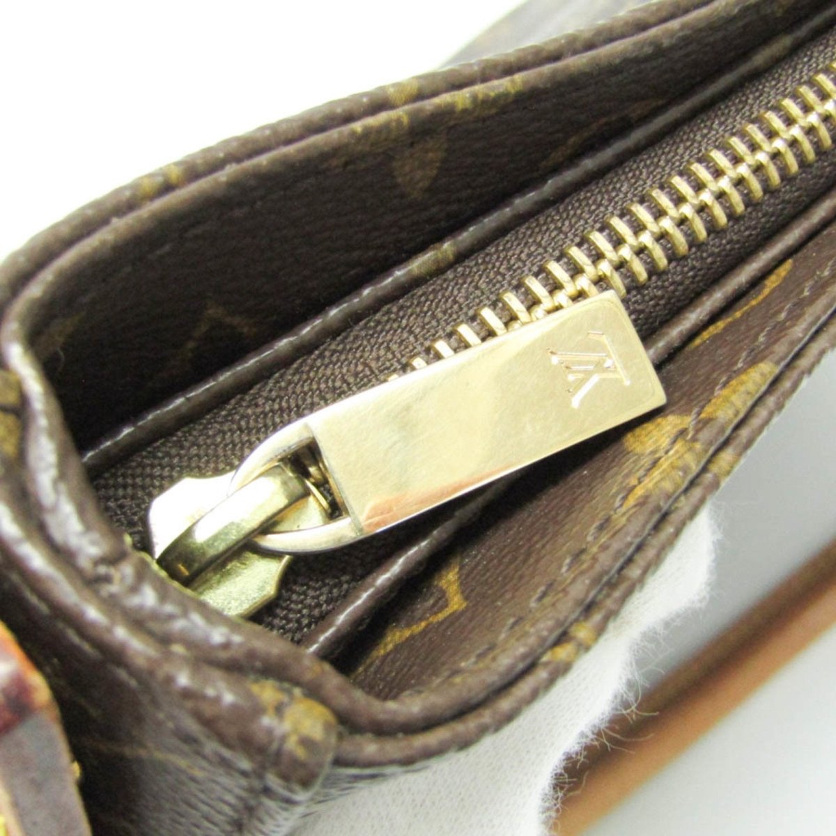 Louis Vuitton Looping Handbag - Brandsamsara