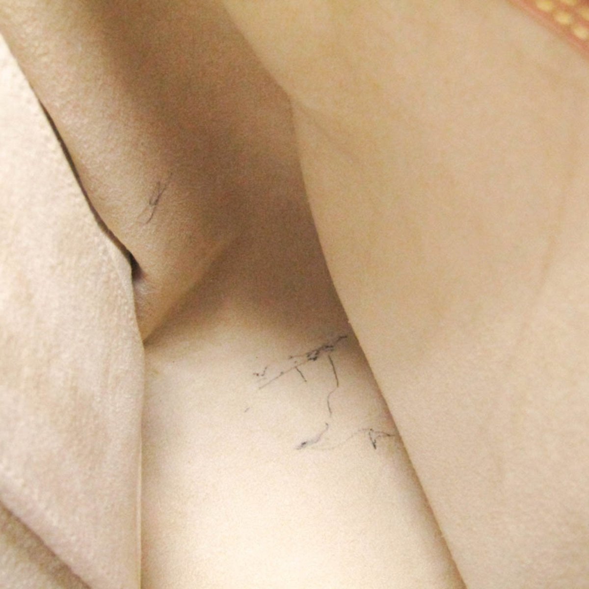 Louis Vuitton Looping Handbag - Brandsamsara