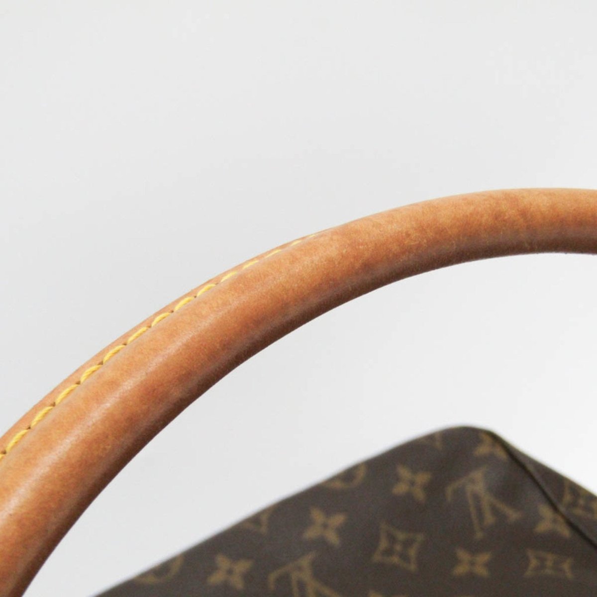 Louis Vuitton Looping Handbag - Brandsamsara