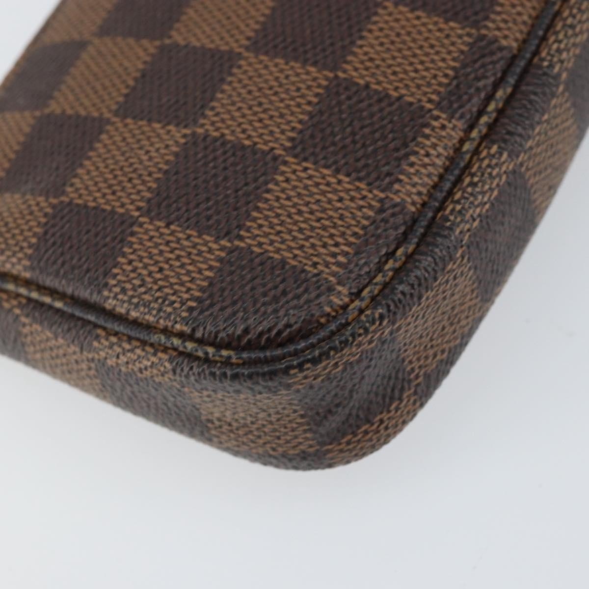 Louis Vuitton Mini pochette accessoires - Brandsamsara