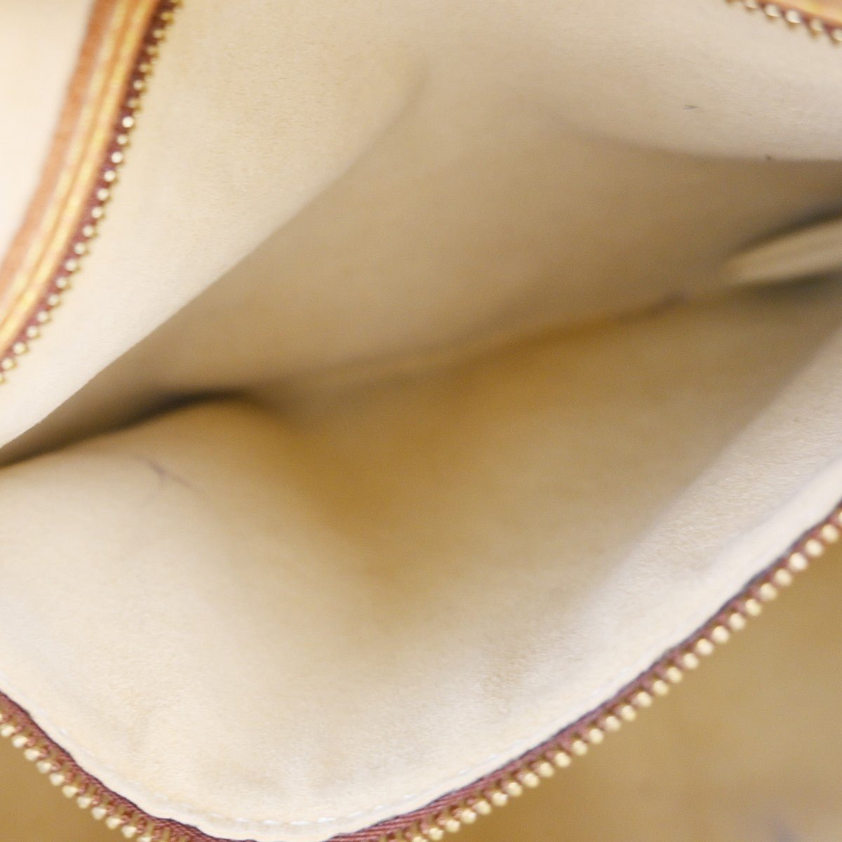 Louis Vuitton Monogram Looping Handbag - Brandsamsara