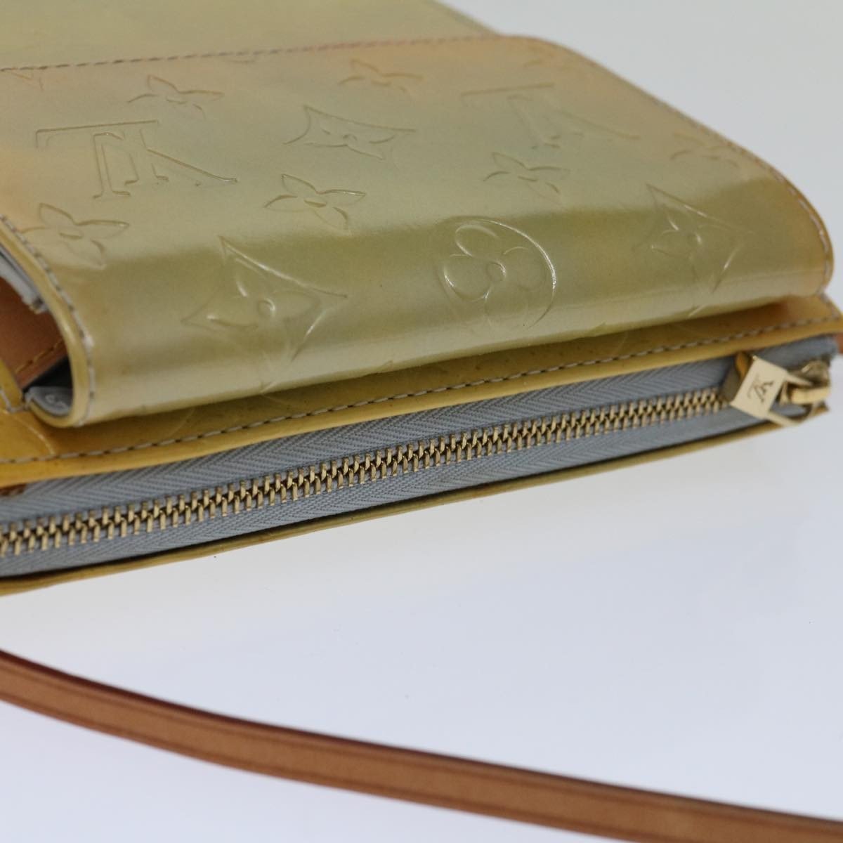 Louis Vuitton Mott Handbag - Brandsamsara