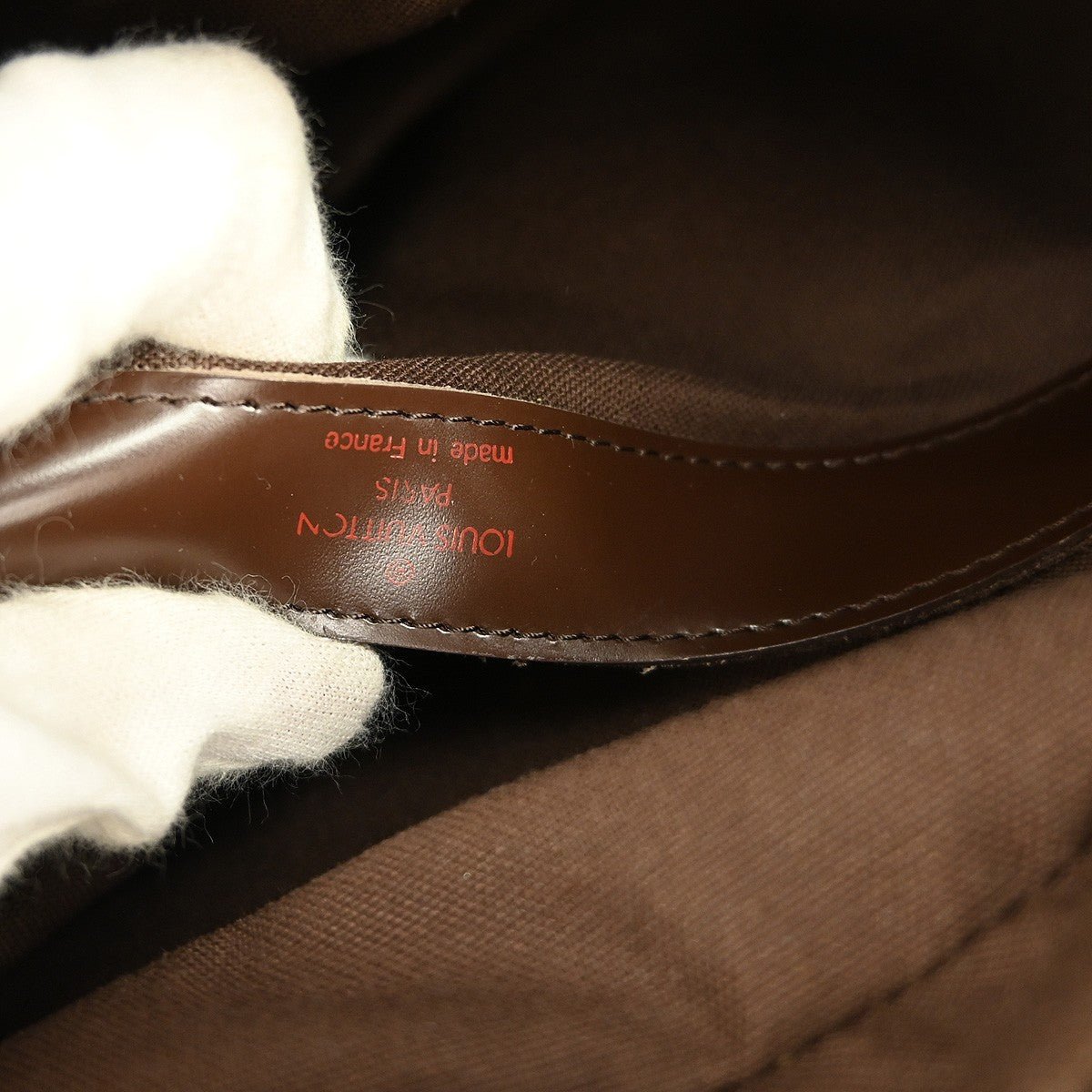 Louis Vuitton Naviglio Handbag - Brandsamsara