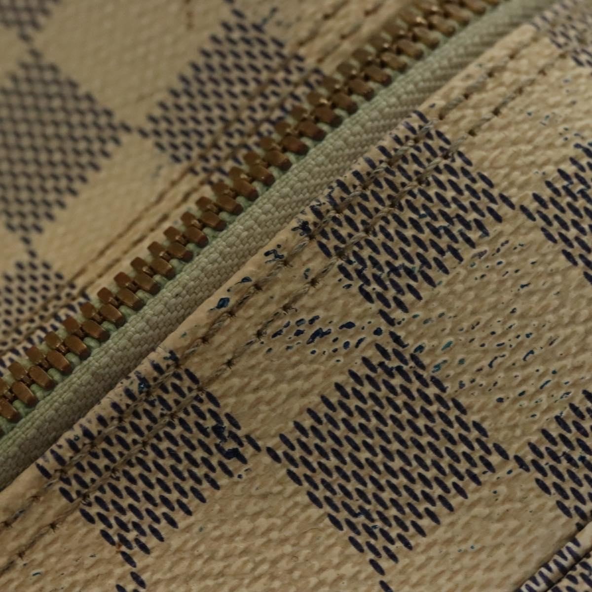 Louis Vuitton Naviglio Handbag - Brandsamsara